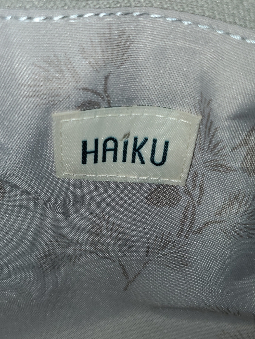 Haiku Bliss Saddle Bag - Picture 4 of 16